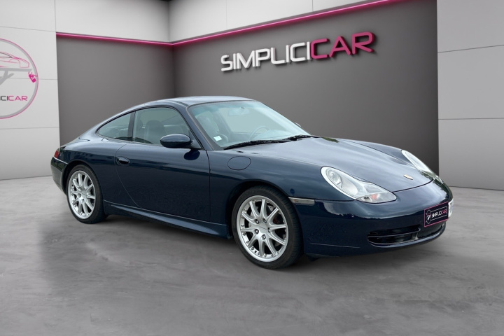 PORSCHE 911 CARRERA 4 COUPE 996