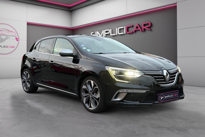 RENAULT MEGANE IV BERLINE